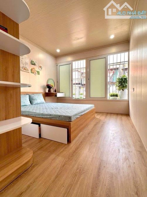 SỔ ĐỎ 56/63m2 -5 TẦNG - 9 PHÒNG NGỦ -KINH DOANH -Ô CHỜ THANG MÁY - HOMESTAY - LÀM VĂN PHÒN - 4