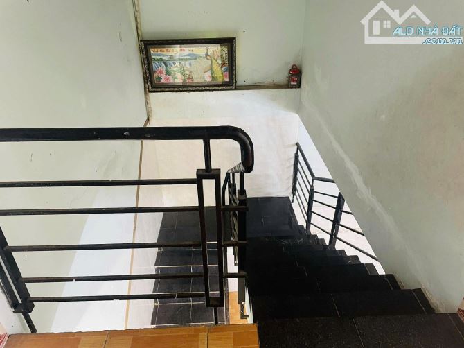 CHỦ GỞI BÁN NHÀ 1 TRỆT 1 LẦU PHƯỜNG ĐÔNG HÒA, ĐƯỜNG QL1K VÀO 150M, SỔ RIÊNG,THỔ CƯ 100% - 4