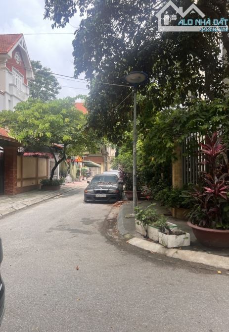 BIỆT THỰ  SÂN VƯỜN – LÔ GÓC – VỈA HÈ RỘNG – Ô TÔ TRÁNH – TRƯỚC NHÀ SÂN CHƠI BẠT NGÀN . - 4