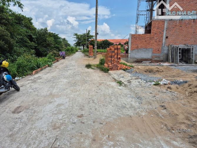 Bán  đất 5x16m ,đường xe hơi, giá chỉ 900  triệu, thị trấn Đức Hòa , Đức Hòa, Long An. - 4