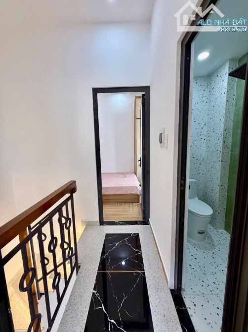 NHÀ MỚI 2 TẦNG GIÁ MỀM NGAY CHỢ HẠNH THÔNG TÂY - 3,95T - 5