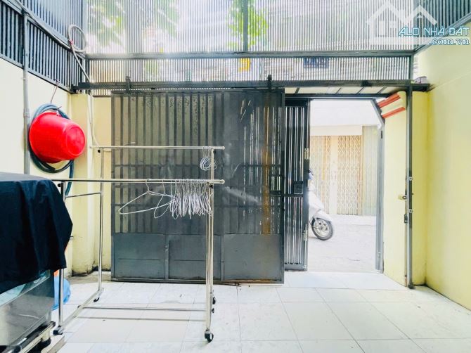 Bán nhà hẻm xe hơi Bùi Thế Mỹ Tân Bình 90m2 Ngang 4.4m 5PN chỉ 7.3 tỷ TL - 5