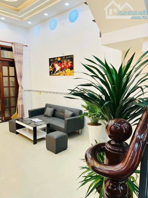 Bán nhà sát Hương Lộ 2 Lê Văn Quới , 4 x 14m , 3 tầng 4pn , tặng nội thất chỉ nhỉnh 5 tỷ - 5