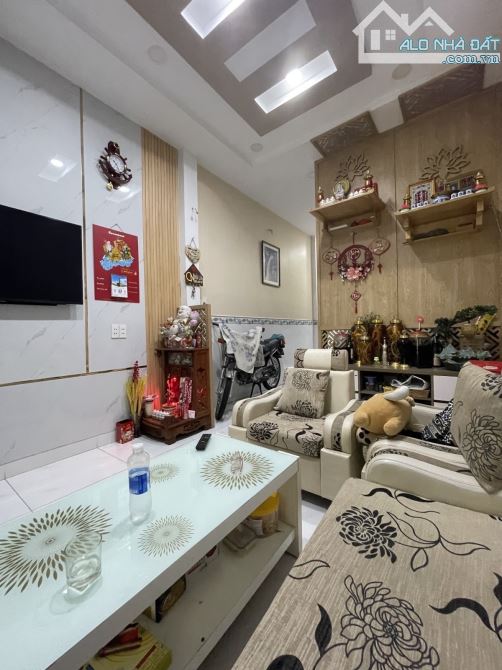 Bán nhà hẻm xe tải Nguyễn Sỹ Sách, P.15, Tân Bình – 40m² – 2 tầng – Giá 4.5 tỷ TL - 5