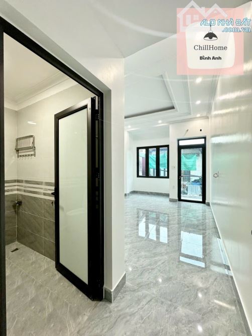 Bán nhà phố Cột Đèn - Dư Hàng sân cổng rộng, Oto cách nhà 10m cực nông - 5