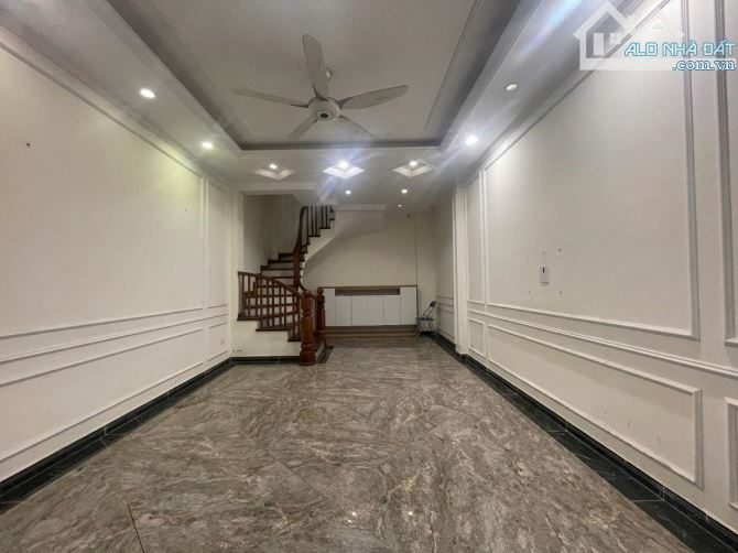 BÁN NHÀ ĐƯỜNG VÕ CHÍ CÔNG CẦU GIẤY 40M 7 TẦNG 10 TỶ Ô TÔ ĐỖ CỬA BA BƯỚC RA PHỐ - 5