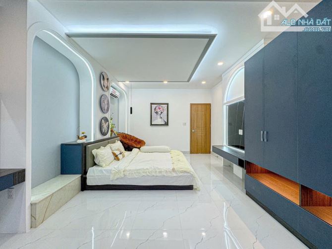 QUẬN 7 - NHÀ ĐẸP 4 TẦNG - 4.2x19M - NỞ HẬU 6.6M - ĐỈNH CAO THIẾT KẾ - CHỈ 7.39 TỶ - 6