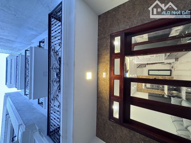 Bán Nhà Cổ Linh -Đàm Quang Trung: 55m2x6Tầng, Full Nội Thất.Gía 11Tỷ Nhỉnh - 6