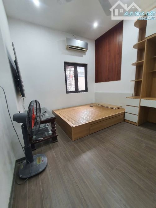 BÁN NHÀ 3 TẦNG GẦN PHỐ MINH KHAI – FULL NỘI THẤT – 2 MẶT THOÁNG – 6,15 TỶ