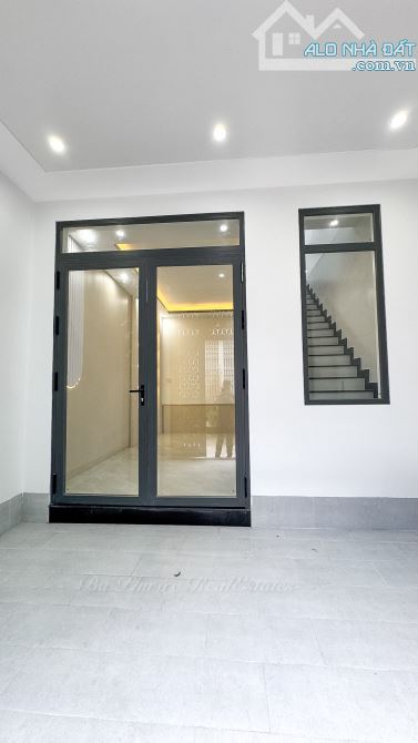HÀNG HIẾM NHÀ RỘNG GIỮA TRUNG TÂM TP CẦN THƠ. Nhà đẹp đất nở hậu 8m - 6