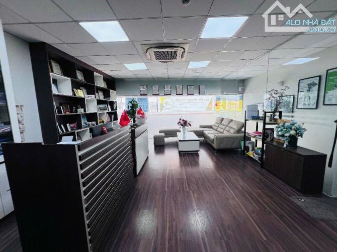 Bán nhà Nguyễn Hoàng - Dương khuê - 70m - 8 tầng thang máy - Nhỉnh 33 tỷ, mặt tiền 6.6m - 7