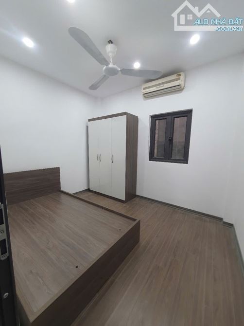 BÁN NHÀ 3 TẦNG GẦN PHỐ MINH KHAI – FULL NỘI THẤT – 2 MẶT THOÁNG – 6,15 TỶ