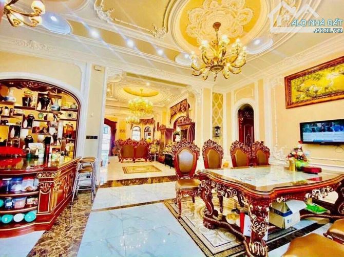 Bán Biệt Thự Cách Mạng Tháng 8, 300m2, 10x30m, 5 tầng, có hầm xe, đường nhựa Ô TÔ 8m - 7