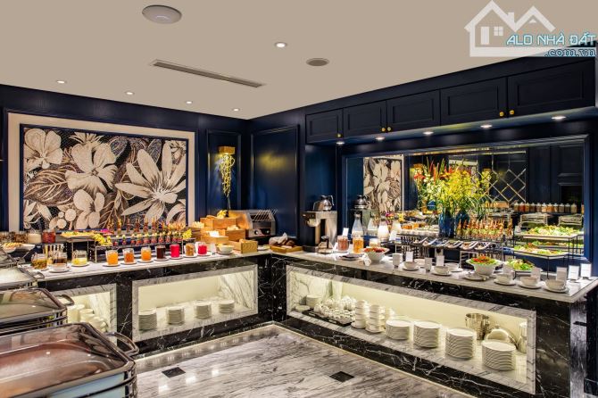 Chủ ngộp Bank giảm 50 tỷ - Khách sạn MP Hàng Bông 323m2, MT 9,5m - 90 Phòng - 310 tỷ