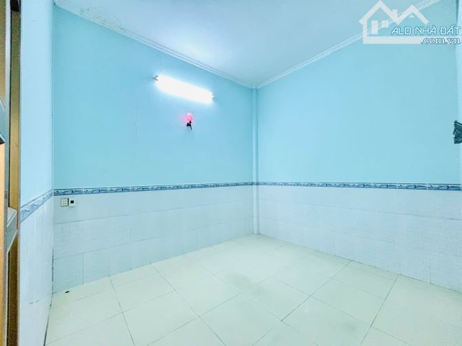 Bán Nhà  2 Mặt Tiền  Hẻm Hóc Môn- 78 M2 - 2Tầng - HXH Thông - Chỉ 3,1 Tỷ. - 8