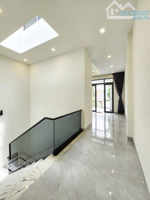 Gần BV Chợ Rẫy, HXH tránh, Nguyễn Chí Thanh Q10, lô góc, 6 tầng, 132m², MT 6.8m, 29.6 tỷ - 8