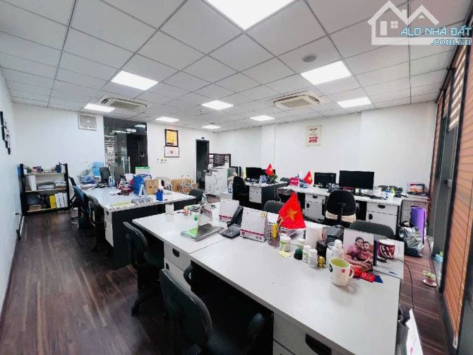 Bán nhà Nguyễn Hoàng - Dương khuê - 70m - 8 tầng thang máy - Nhỉnh 33 tỷ, mặt tiền 6.6m - 9