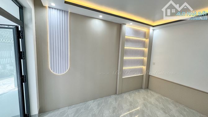 HÀNG HIẾM NHÀ RỘNG GIỮA TRUNG TÂM TP CẦN THƠ. Nhà đẹp đất nở hậu 8m - 9