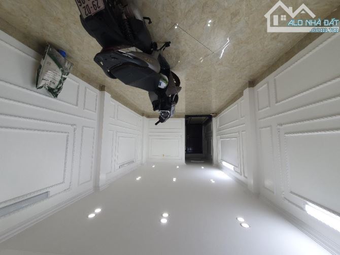 BÁN NHÀ THANG MÁY,PHỐ KIM ĐỒNG,HOÀNG MAI  GARA,VỈA HÈ KINH DOANH. 51m.6T. Giá hơn hai chục - 9