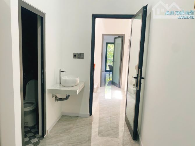MT Nguyễn Xuân Hữu Đà Nẵng , Đường 5,5m vỉa hè 3m - 8