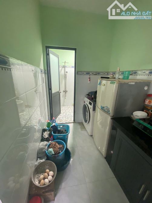 Bán nhà 1T1L 10x30m, mặt tiền chợ đường D9 KDC Thuận Giao p.Thuận Giao - 9