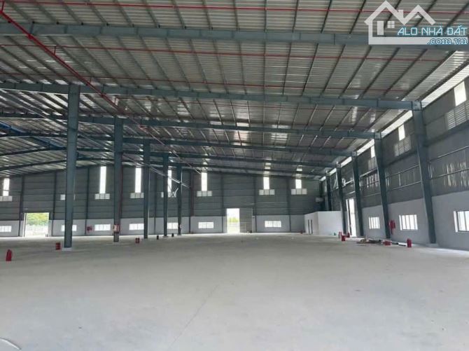 bán xưởng 12.700m2 thuộc  xã Lương Bình, Bến Lức, Long An đường xe container giá 85 tỷ