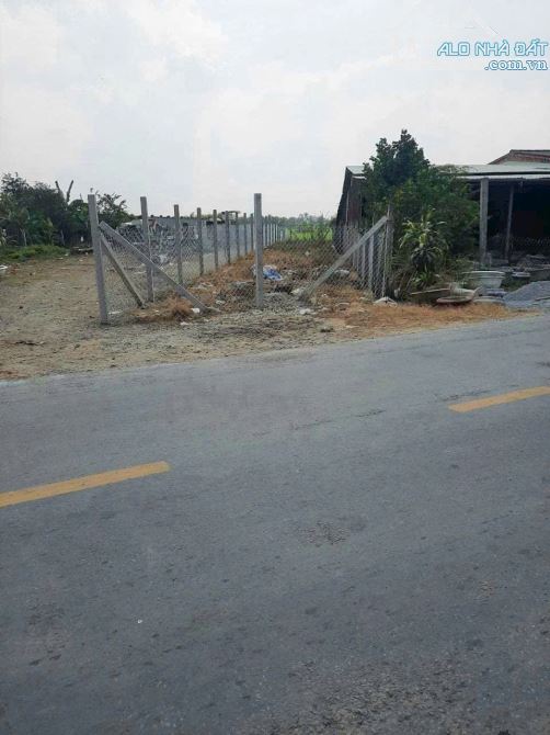 Đất mt tỉnh lộ 833, xã Nhơn Thạnh Trung, TP Tân An