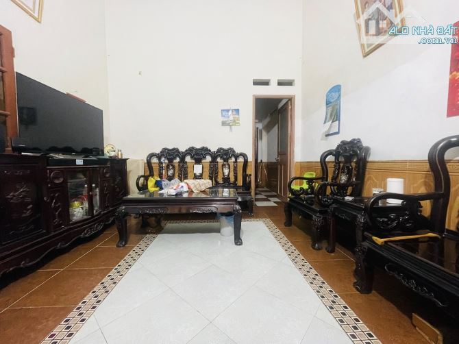 BÁN NHÀ CHÍNH KINH THANH XUÂN LÔ GÓC NGÕ NÔNG THÔNG.KINH DOANH 60M2 4 TẦNG 8,2 TỶ