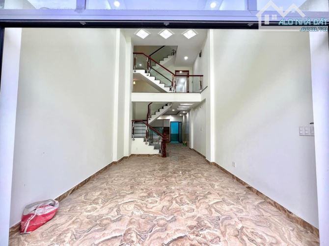 Nhà 5 TẦNG - 1/ngắn HÀ HUY GIÁP , Quận 12 - DT 4x16- đường nhựa 12m - chỉ 5.7 tỷ