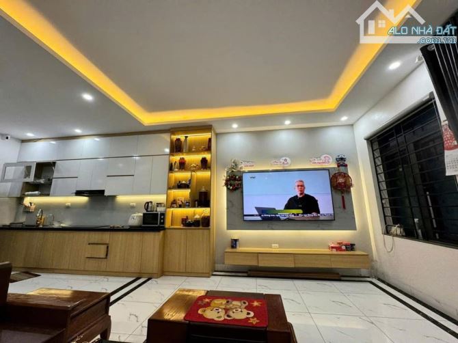 BÁN NHÀ MỄ TRÌ 35M x 5T– LÔ GÓC – NHÀ MỚI – GẦN CÔNG VIÊN – GIÁ 6.4 TỶ