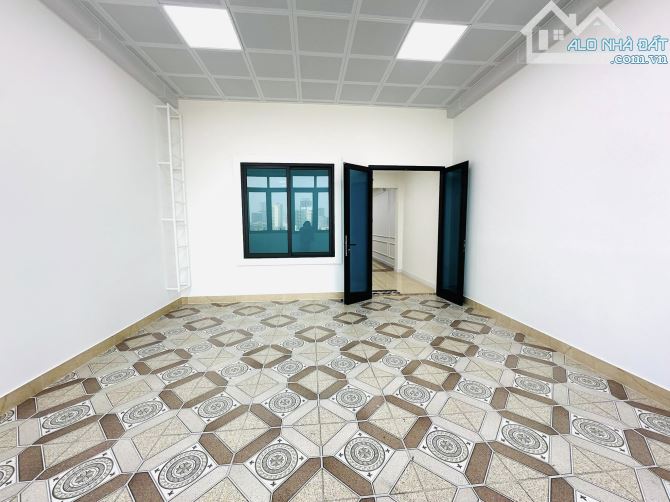 BÁN GẤP NHÀ PHÂN LÔ, LÔ GÓC, DỊCH VỌNG HẬU, 6 TẦNG, THANG MÁY, KINH DOANH, 100M, 58 TỶ