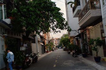 Gấp bán 120m2 hẻm 8m, ngay Lạc Long Quân, Quận Tân Bình, Giá nhỉnh 12 tỷ. Khu XD 6 tầng
