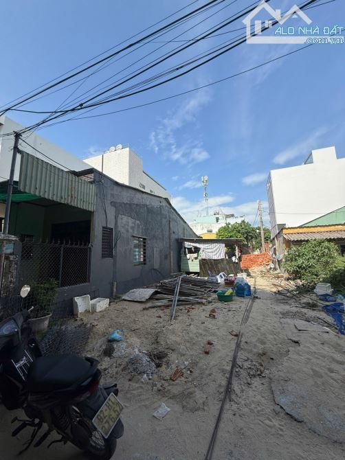 BÁN LÔ ĐẤT 2 MẶT KIỆT – BÀ HUYỆN THANH QUAN – 121M² – GẦN BIỂN MỸ KHÊ