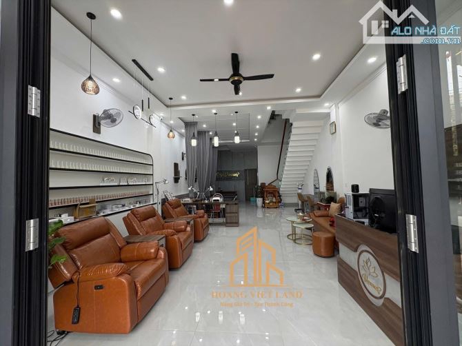 Nhà 1 trệt 3 lầu mặt tiền Phan Đăng Lưu
