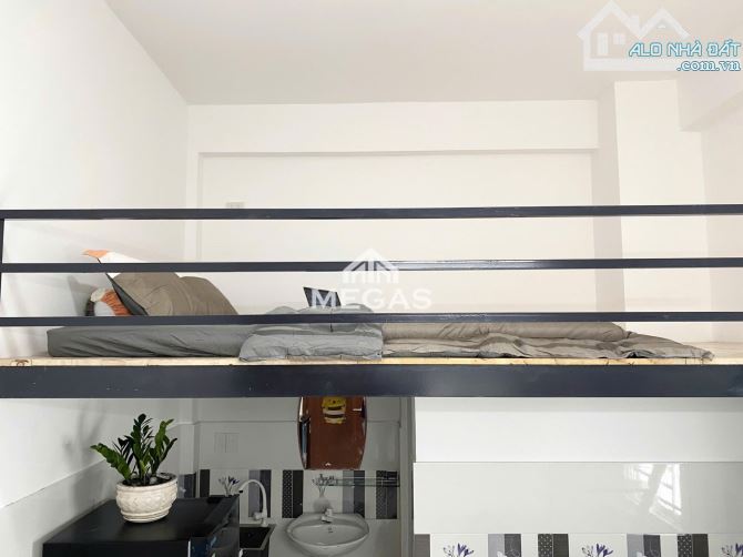 Bán NT cao cấp MT Kênh 19/5 Tân Phú 600m2 hầm trệt lửng 3 lầu ST (gần Celadon City)