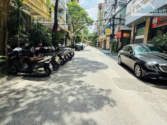 BÁN NHÀ PHẠM TUẤN TÀI - PHÂN LÔ - Ô TÔ TRÁNH 50m2  5 tầng (MT) 4.5m giá 19 tỷ