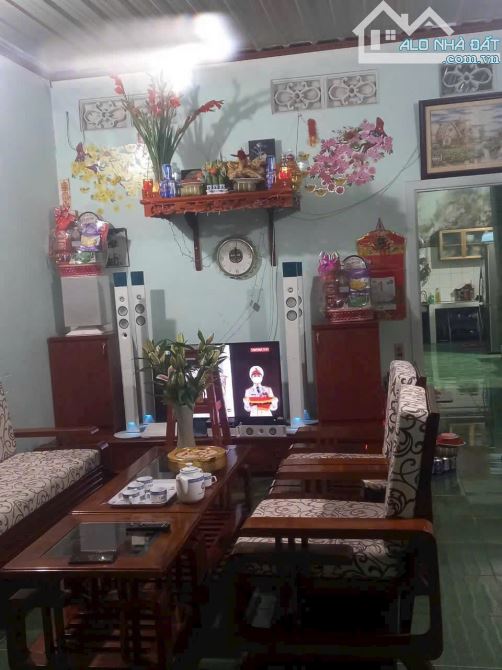 Bán Nhà Cấp 4 biên nhận riêng, DT 100M2,  đường xe hơi phường Tân hiệp.
