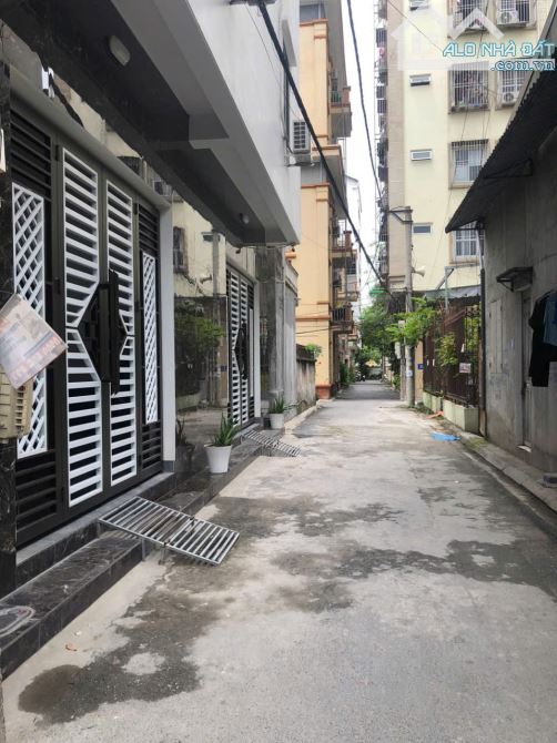 Bán Đất Trâu Qùy 70m Xe 7 chỗ Thông Tứ Phía  - Ngay Cạnh Trường Nông Nghiệp - giá 10.6 tỷ