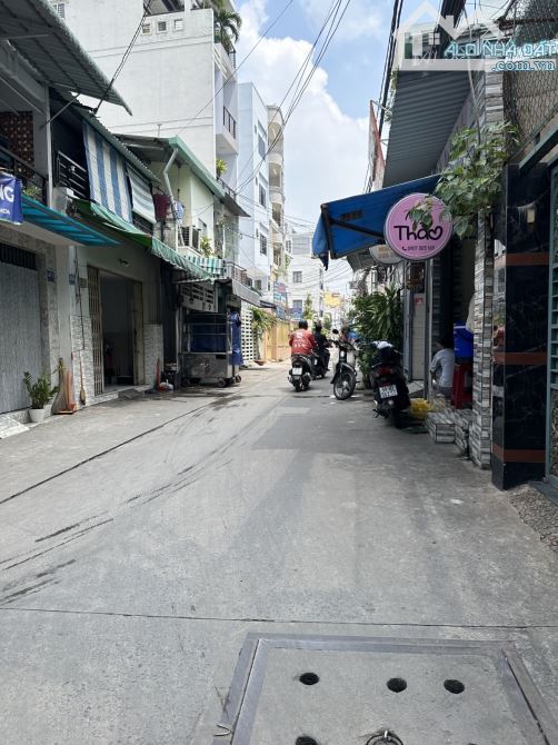 CMT8 - P13 QUẬN 10 - 100m2 - 5 TẦNG 6PN - GIÁ 10.5 TỶ