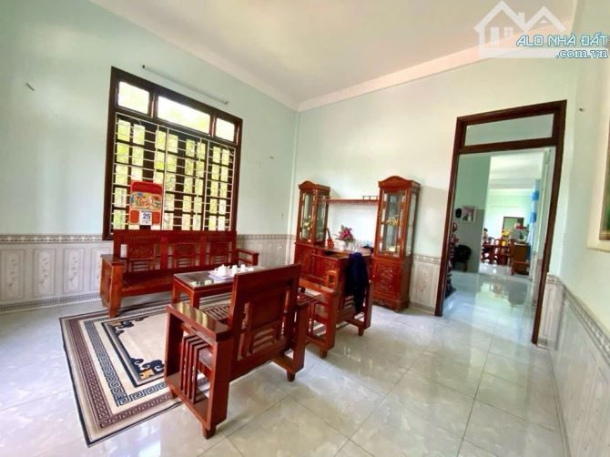 Chính chủ gửi bán nhà 2,5 tầng ngay trung tâm thành phố.Gần khách sạn huế riverside.chỉ 3