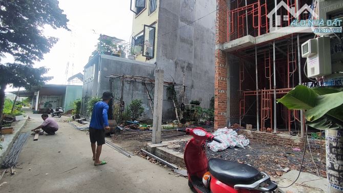 ĐẤT THỔ CƯ, SỔ HỒNG RIÊNG Đ.VƯỜN LÀI, CÁCH QL1 100M QUẬN 12, HẺM  XE HƠI, CHỈ 3.3 TỶ