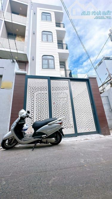 BÁN NHÀ 5 TẦNG KIÊN CỐ MỚI 100% MẶT TIỀN ĐƯỜNG SỐ 11 Q.4 , GIÁ 10,8 TỶ