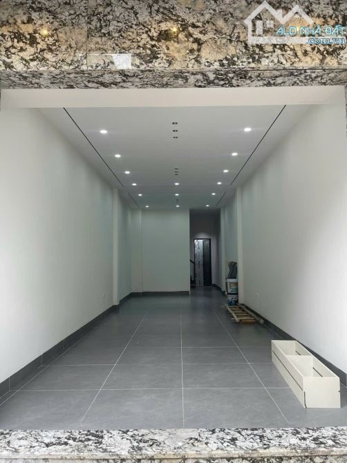 🔥 Siêu phẩm TĐC Phường Long Biên – 60m² x 6 tầng thang máy – Full nội thất – Giá 1x tỷ 🔥