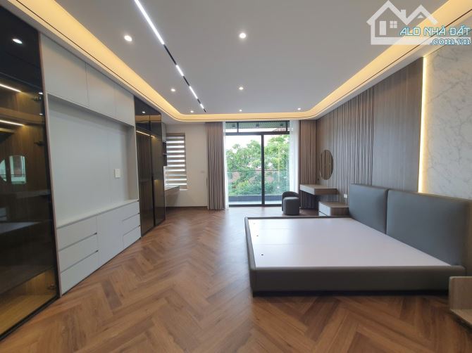 MẶT PHỐ PHỐ TRẠM 25 TỶ DT 100M MT 6M 8T Ô TÔ TRÁNH KINH DOANH 2 THOÁNG TRƯỚC SAU