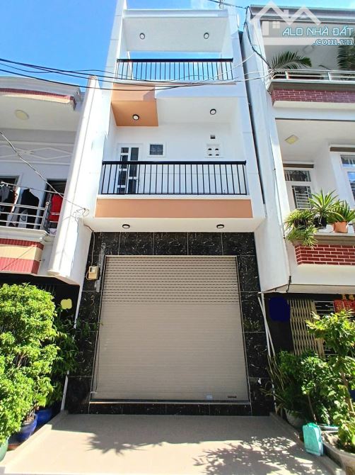 Nhà bán: đường Trần Văn Kiều. Q6. DTSD 62m2. 4 tầng. Giá 8,9 tỷ
