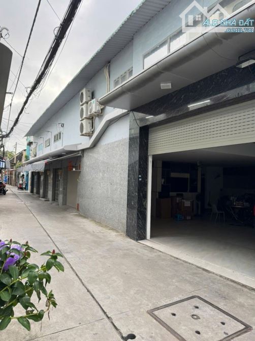 Nhà bán: đường Kinh Dương Vương. Q Bình Tân. DTSD 133m2. Giá 14,8 tỷ