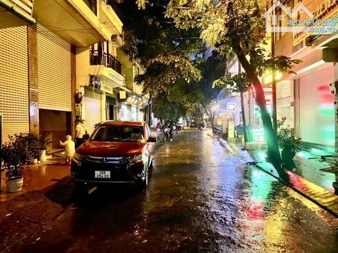 Phân lô Dương Khuê, Cầu Giấy 40m 6 tầng MT4 Kinh doanh Vỉa hè 3m