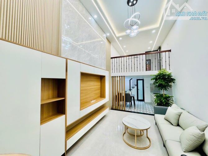 Siêu phẩm Đống Đa, vừa tiền, 2 mặt thoáng, full nội thất, thiết kế đẹp, 30m2, giá 6.35 tỷ