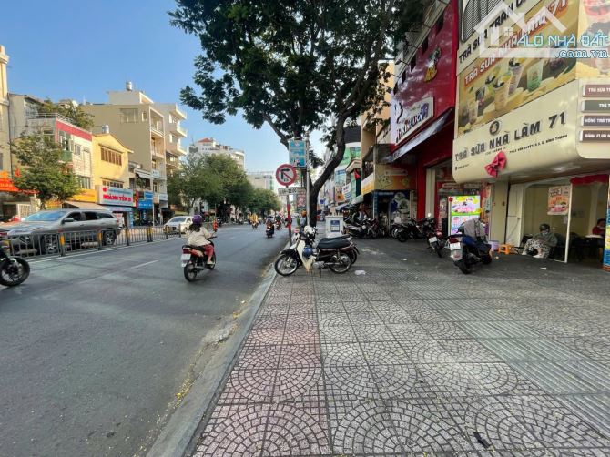 Khuôn đất hiếm có đường Lê Văn Duyệt, Bình Thạnh. DT: 11.15*23M, NH vuông 17 M