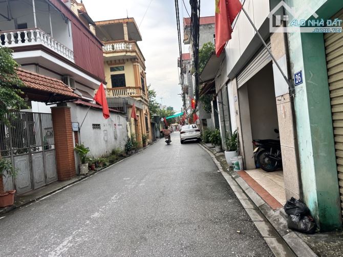 Phản khúc hiếm, bán đất Cổ Bi Gia Lâm, 53m -5.3 tỷ thương lượng- ngõ thông ô tô.